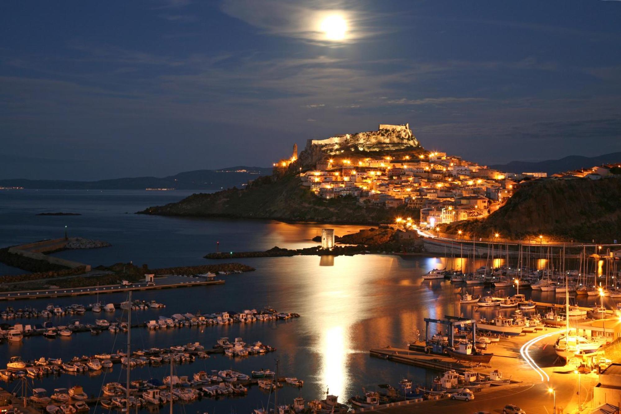 The Square Castelsardo Hotel Buitenkant foto